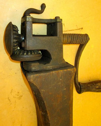 Pexto? Niagara? tinsmithing Early Setting Down tool, In good working condition