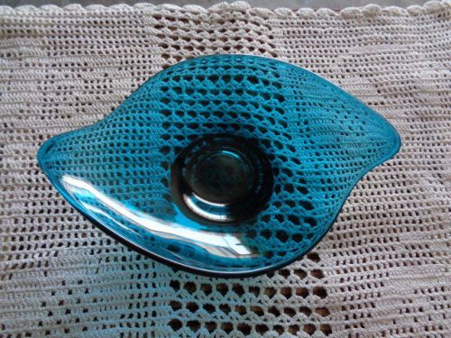 M- VINTAGE BLUE GLASS CANDY DISH - BLUE / GREEN