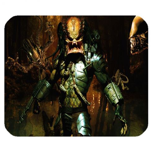 New Alien Vs Predator Design Medium Size Mouse Pad Laptop/Dekstop Accessories