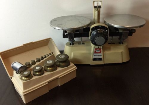 Vintage Ohaus Dial-O-Gram 2Kg 5Lb Capacity Comes With13 Calibration Brass Weight