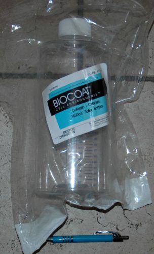 BD 353068 TufRol 1450cm2 BioCoat 2000mL Smooth Collagen Roller Bottle Vented Cap