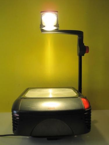 3M 1810 OVERHEAD TRANSPARENCY PROJECTOR COLLAPSABLE SCHOOL ART USED