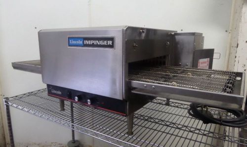 LINCOLN 1301 - ELECTRIC CONVEYOR PIZZA OVEN  - equipdude
