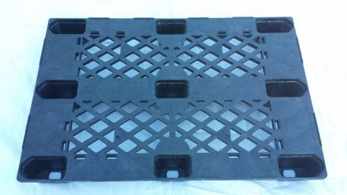 Plastic pallet - 32x48 nestable open deck-
							
							show original title for sale