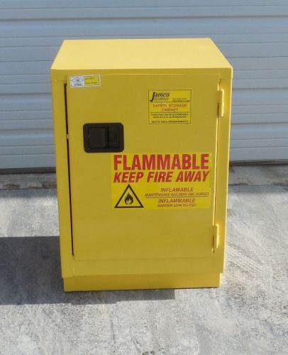 Jamco flammable materials cabinet, bt12, 12 gallon, 24&#034;x22&#034;x36&#034;, no lock/key for sale