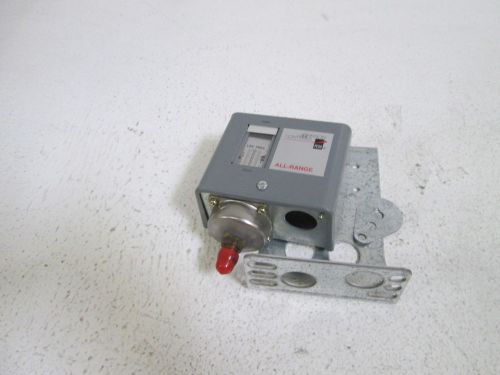 JOHNSON CONTROL PRESSURE CONTROLLER P170AB-2 *NEW OUT OF BOX*