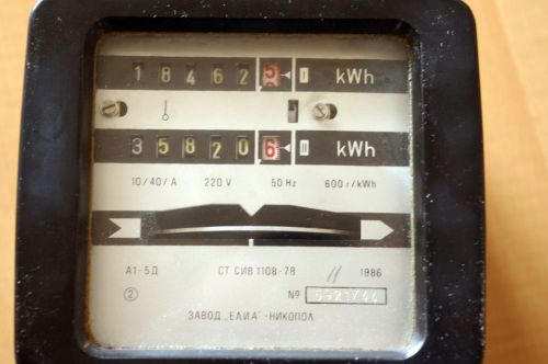 Vintage Electric Watt Hour Meter Bakelite 80`s Double Tariff A1-5D, Elia
