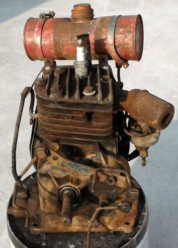 Vintage Briggs and Stratton, maybe Clinton gas engine, for parts or restoration