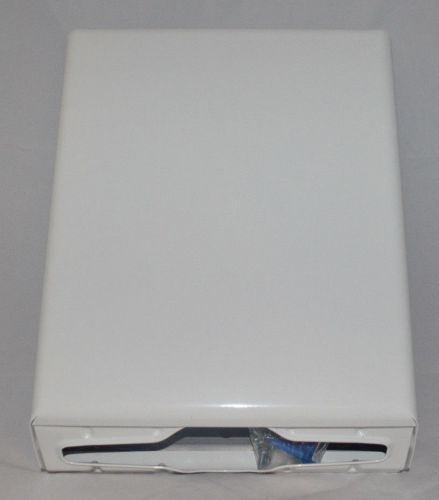 Combo White Towel Cabinet