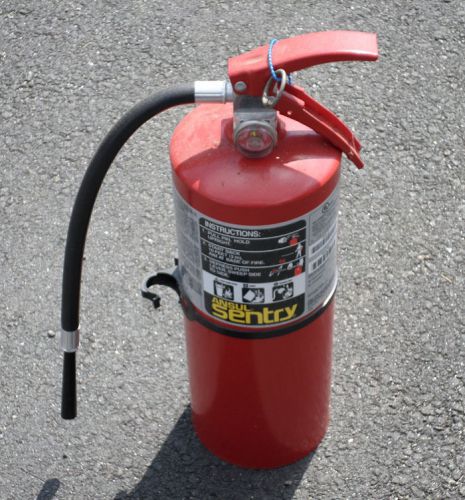 ANSUL ABC SENTRY FIRE EXTINGUISHER 10 LBS DRY CHEMICAL
