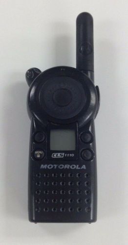 Motorola CLS1110 5-Mile 1-Channel UHF 2-Way Radio Fair Condition