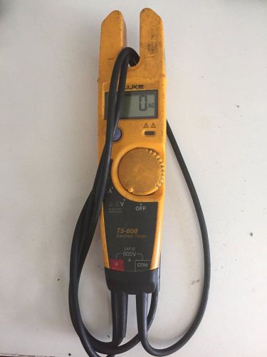 USED Fluke T5-600 600V Voltage Continuity and Current Tester.