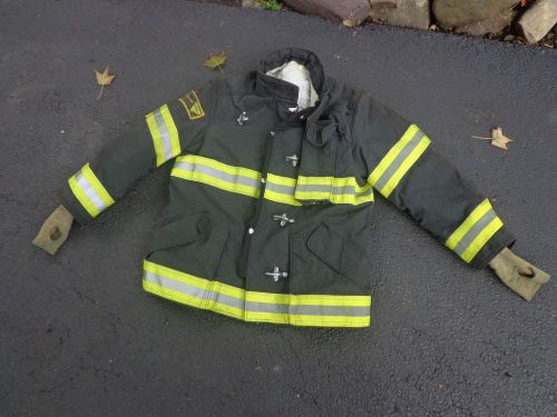 JANESVILLE FDNY STYLE TURNOUT COAT SIZE 48 AND 32 LONG DATE 2007