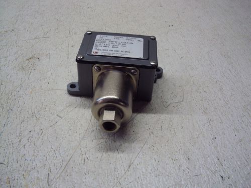 UNITED ELECTRIC PRESSURE CONTROL 136 TYPE J6 STOCK 9501  NEW