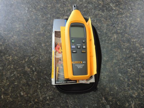 Fluke 971 Temperature Humidity Meter with Backlit Dual Display, -20 to 60