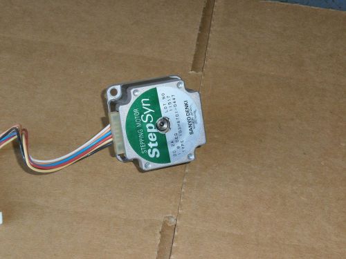 Sanyo Denki StepSyn Stepping Motor 103H6701-0447, DC 2A 1.8 DEG