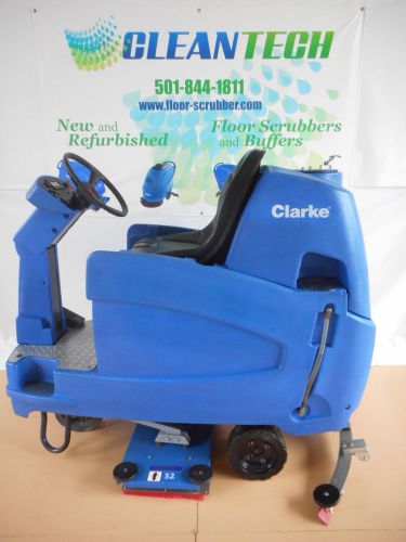 Clarke Boost 32  Rider Floor Scrubber Cleaner