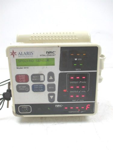 Alaris 4410 IVAC Vital Check Monitor BPM SpO2 Systolic Diastolic Temperature