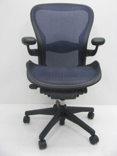 Aeron sz.c fully adjustable ergonomic chair cobalt blue w/lumbar herman miller for sale