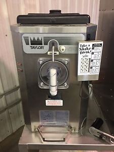 Taylor 430-12 frozen drink / slush machine