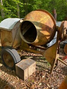 Antique Cement Mixer with Stover Hit &amp; Miss Engine Late 30&#039;s model