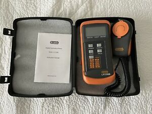 Digital Lux Meter (LX1330B) 200,00 Lux Orange