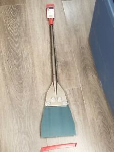Bosch HS1918 6&#034; x 25&#034; SDS-Max Floor Scraper New.