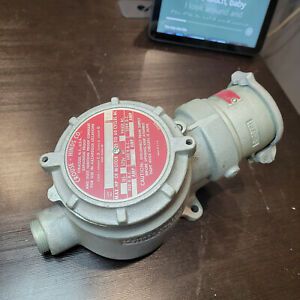 Crouse-Hinds FSQ-FSQC-2390 Explosion Proof Switch 250/600VAC 30A NEW SALE $299