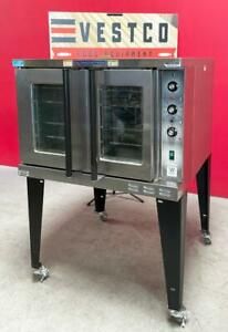 Bakers Pride (BCO-E1) Full-Size Single Deck Electric Convection Baking Oven