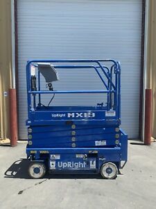 UpRight 2007 Electric Scissor Man Lift Aerial Platform - 19’ Lift