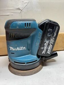 MAKITA XOB01 Orbital Sander Tool 18V LXT Li Ion Orbit PLUS 3.0Ah Battery Good