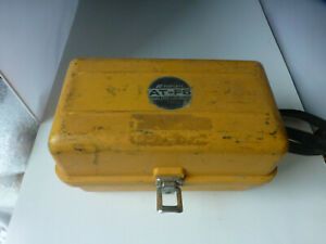 TOPCON AT-F6 AUTO LEVEL Surveying Equipment WITH CASE