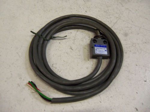 Honeywell 914ce28-9 roller limit switch *used* for sale