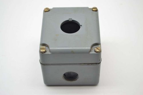 SQUARE D 9001KY1 DIE CAST SINGLE PUSHBUTTON 4X3-1/2X3-1/2IN ENCLOSURE B401101