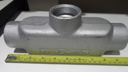 1-1/2&#034; Crouse Hinds TB-57 Conduit Body Malleable Iron Outlet Box Rigid EMT Tee