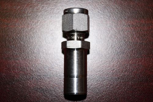 Swagelok bored-through reducer, 1/4 in. x 1/2 in. tube od bore  (ss-400-r-8bt) for sale