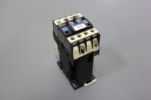 Telemecanique contactor lp1 d12 10 24v coil  (s9-2-75e) for sale
