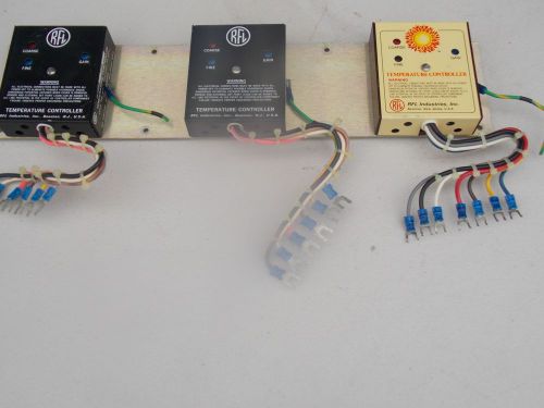 RFL INDUSTRIES TEMPERATURE CONTROLLER 72A(x2) and 72A-3(x1)   (lot of 3)