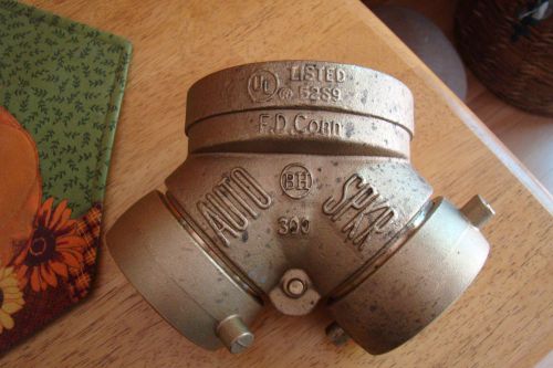 BRASS FIRE DEPARTMENT CONNECTION AUTO SPKR 4&#034; OUTLET/ 3&#034; INLET WITH SINGLE CLAPP