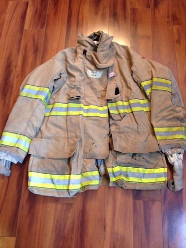 Firefighter turnout / bunker gear coat globe g-extreme 48-c x 35-l used 2005 for sale