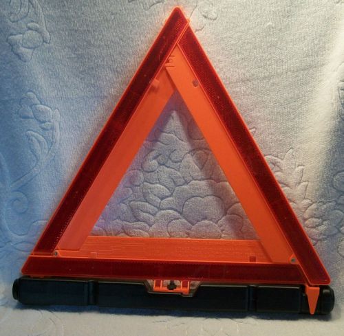 2 Safety Triangle Warning Reflectors 16.5&#034; Hazard Sign On Road Highway Freeway