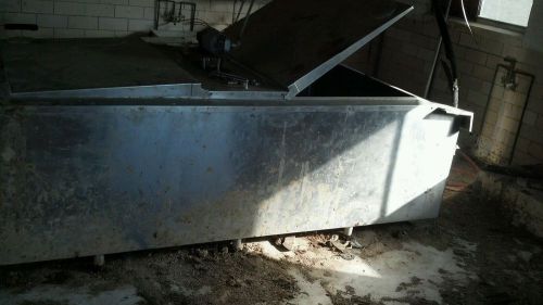 600 gallon used stainless steel milk dairy tank w/ agitator for sale