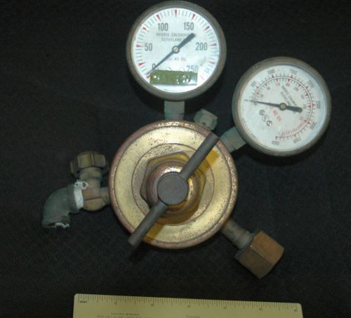Oxygen regulator with harris calorific gauges 250 psi &amp; 4000 psi for sale