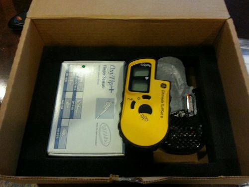 GE Ohmeda Tuffsat Handheld Pulse Oximeter SpO2 , Complete, Sensor, Case