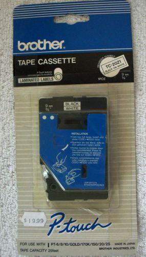 Brother P-touch Tape Cassette 9 mm Black/White