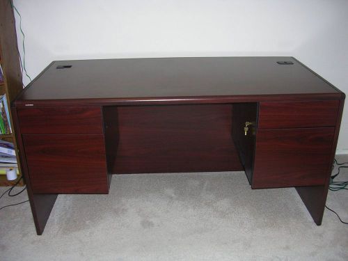 solid wood, HON executive office desk 60wx30dx29 1/2h. keyed filing drawers