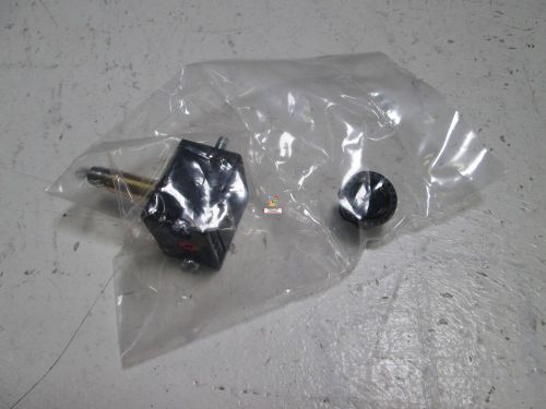 Numatics 219-221a pilot adapter *new in a bag* for sale