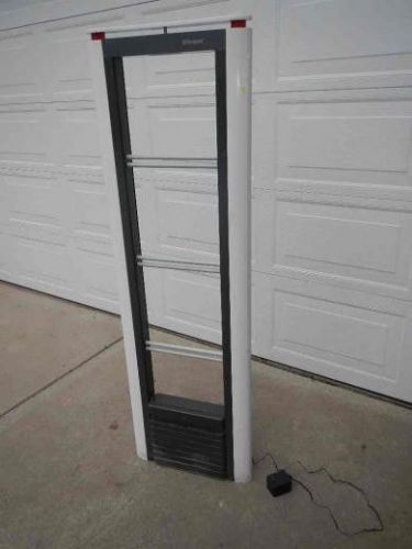 Clothing Store Retail Security System Towers for a 3-6 foot Doorway 8.2 MHz USA