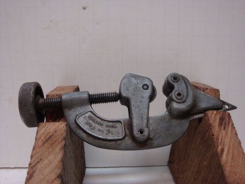 Vintage Used  No Name 3/16 to 1&#034; O.D. Tubing Cutter with Reamer