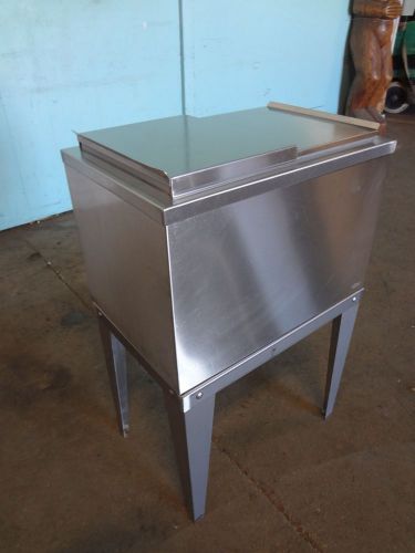 &#034;mccann&#039;s&#034; s.s. under counter 8 lines cold plate  ice bin  w/stand &amp; cover for sale